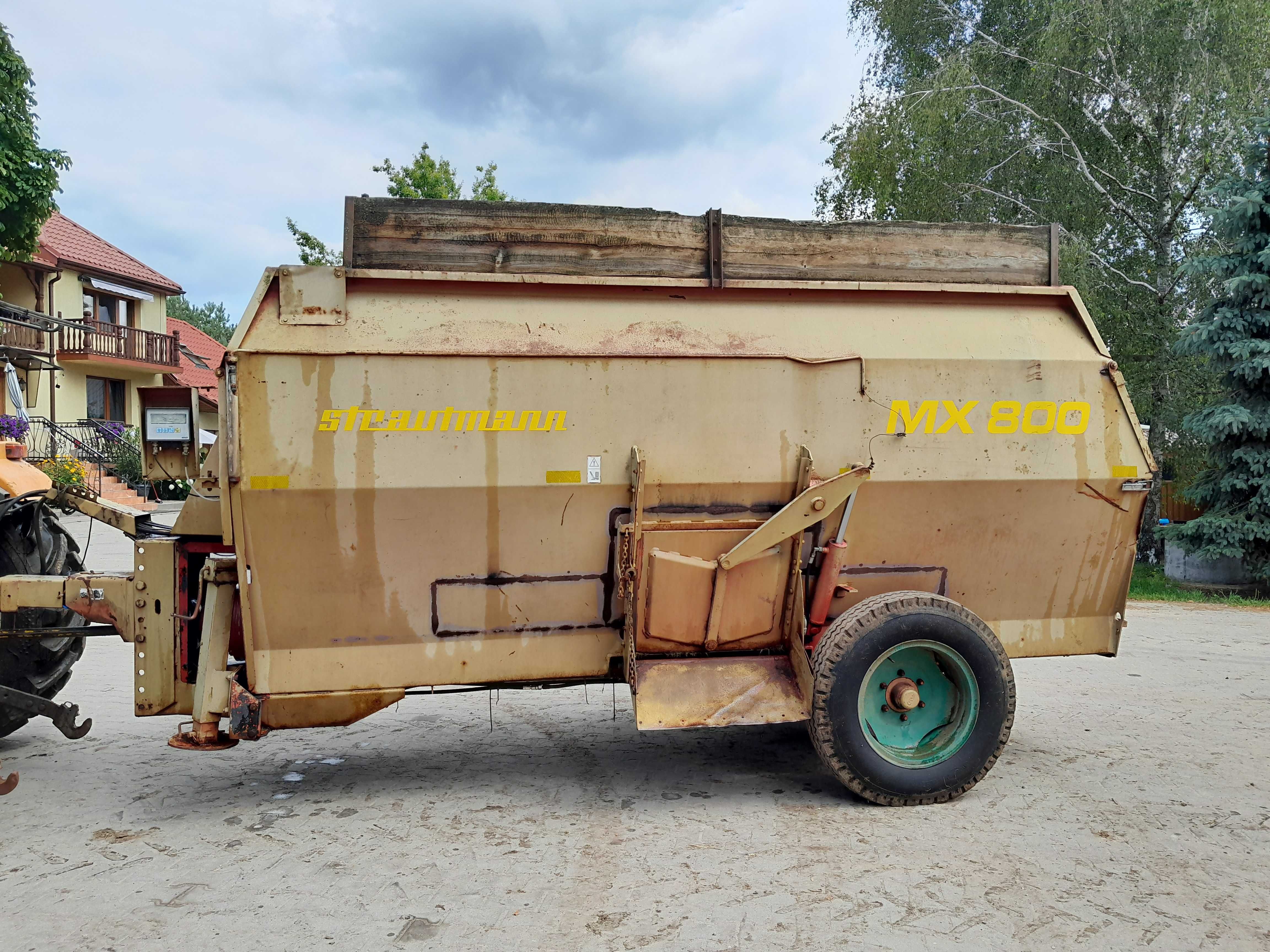 Wóz paszowy strautmann MX 900