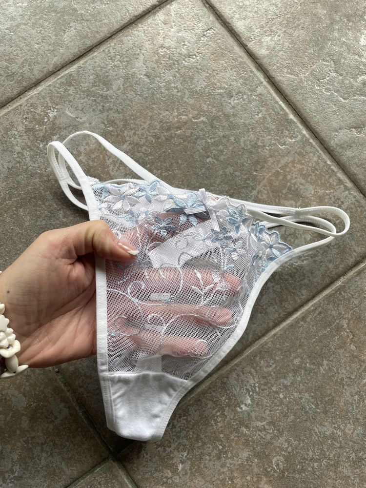 Stringi r. S,M,L (593)