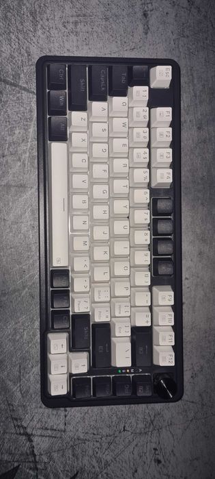 Redragon Ucal Pro Mechanical Keyboard – Like New!64551209516674123