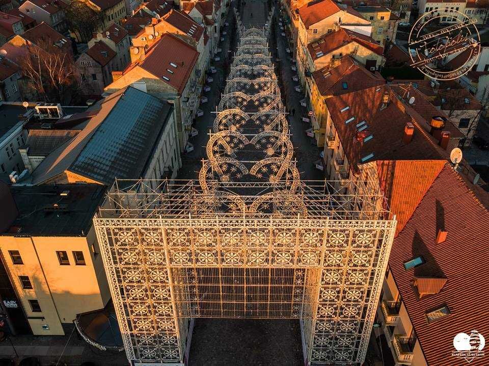 Купити риштування для івентів від Лайєр Україна. Оренда риштувань