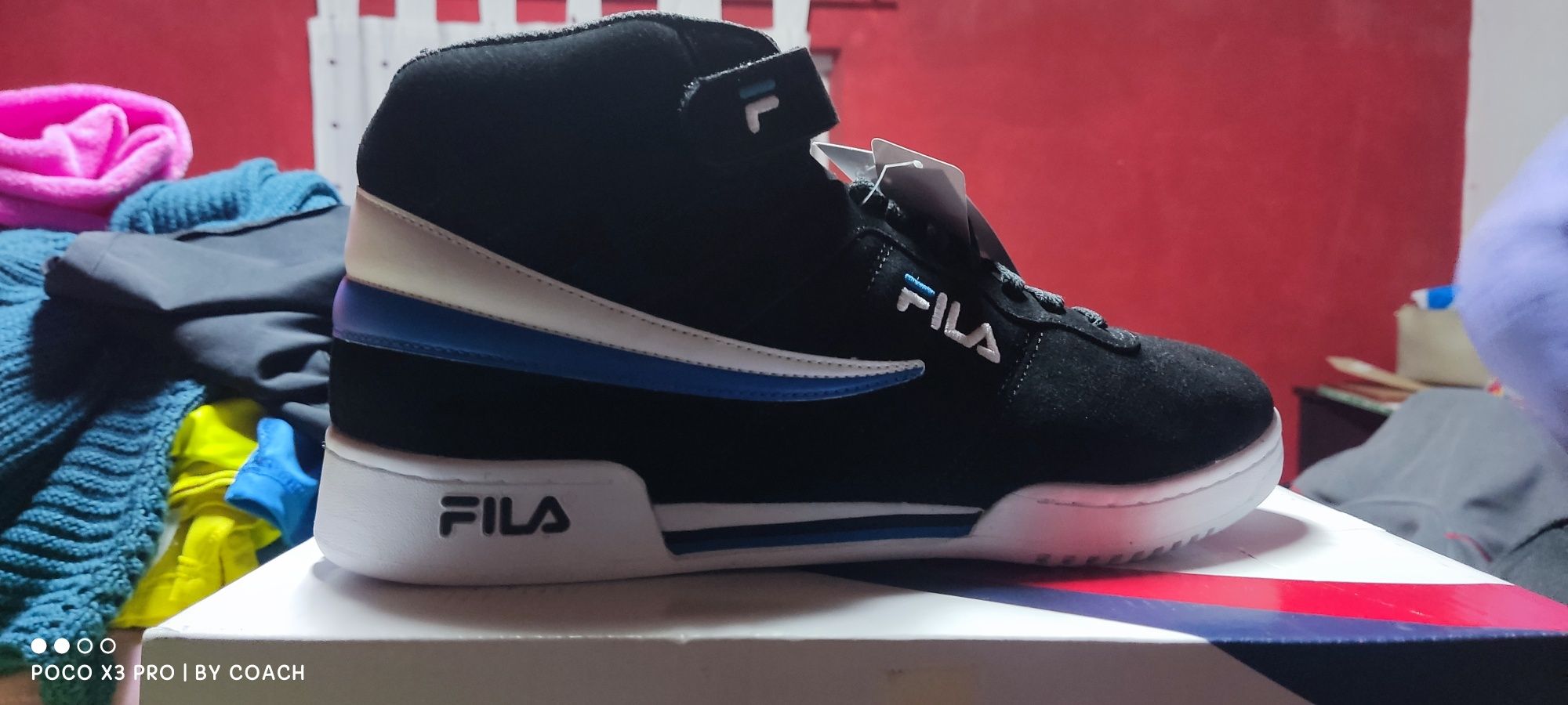 Fila sapatilhas novas