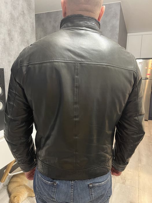 Шкіряна зимова куртка