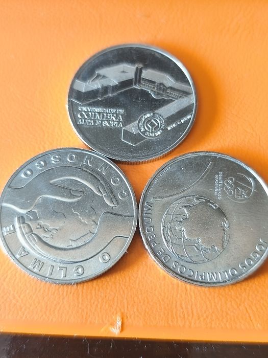 3 moedas de 2,50€ euros