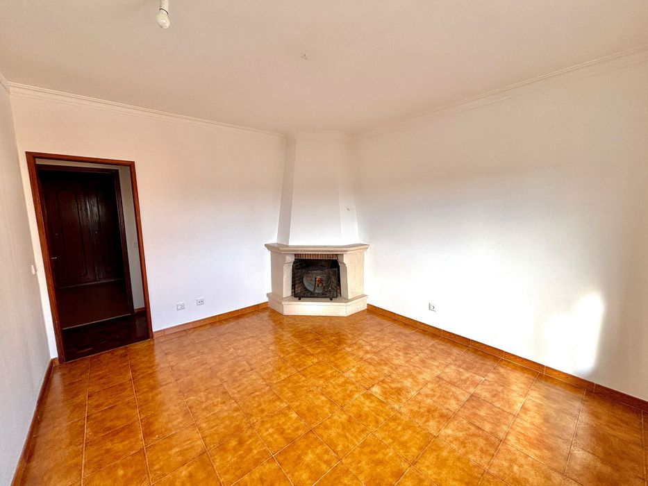 Apartamento T2 Mem Martins