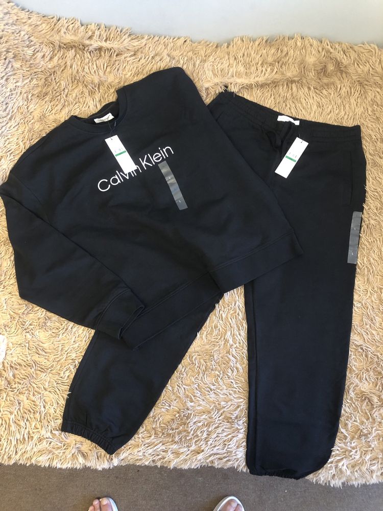 Продам спортивний костюм Calvin Klein оригінал