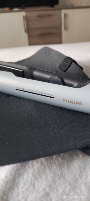Стайлер-вирівнювач для волосся Philips  5000 блакитний (BHS520/00)