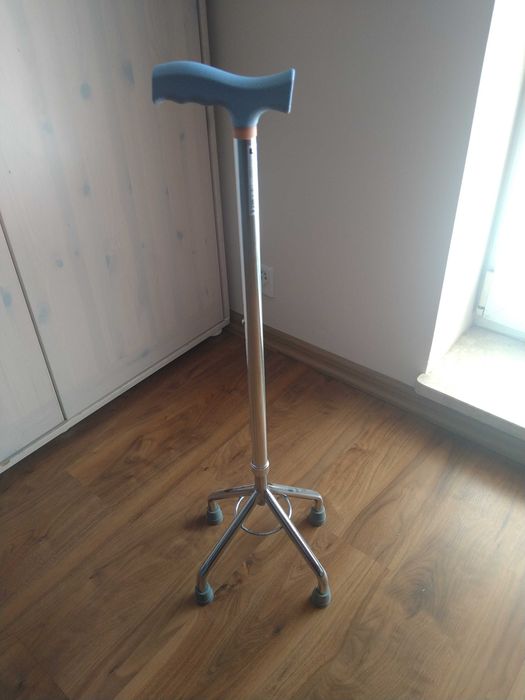 laska inwalidzka, regulowana wysokosc
