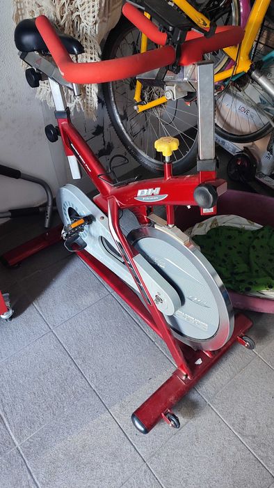 Bicicleta estática BH