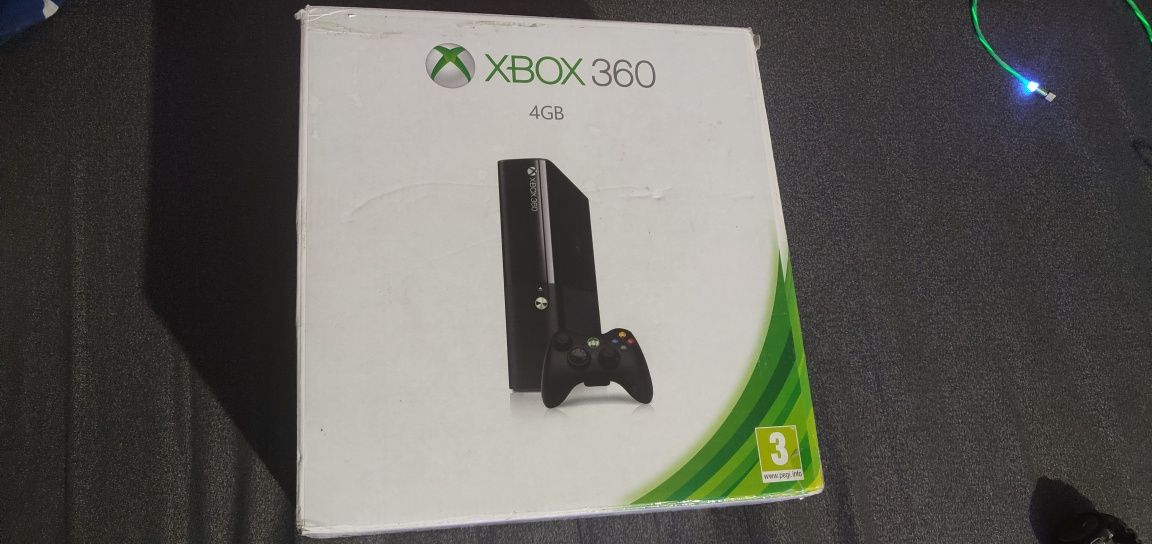 Xbox 360 E ZK-AŚ