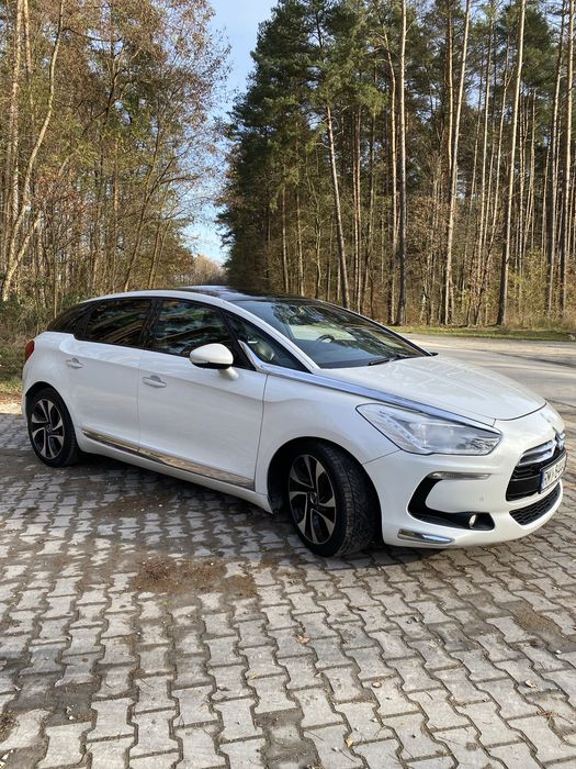 Citroën DS5 2.0 HDi 163 KM – bogate wyposażenie, zadbany egzemplarz