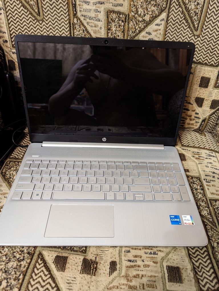 Hp 15-dy2703dx i5-1135g7