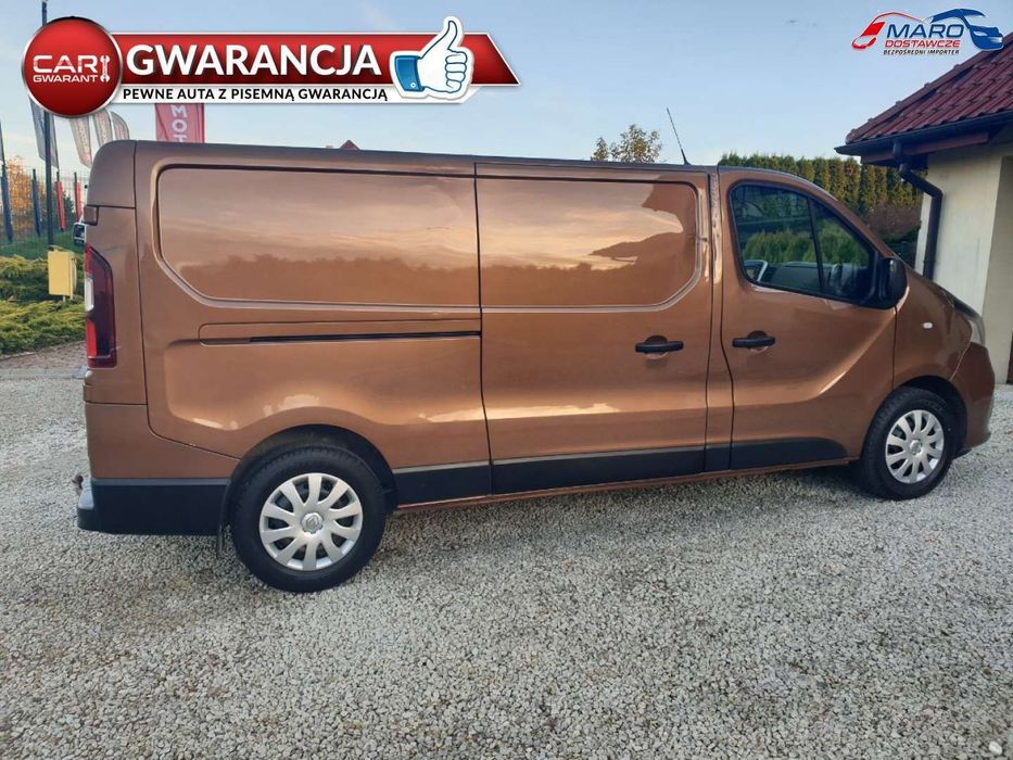 Renault TRAFIC LONG 2XDZRWI PRZESUWNE  MAŁY PRZEBIEG Z POTWIERDZENIEM  NAVI Klima Kamera HakTempomat !!!