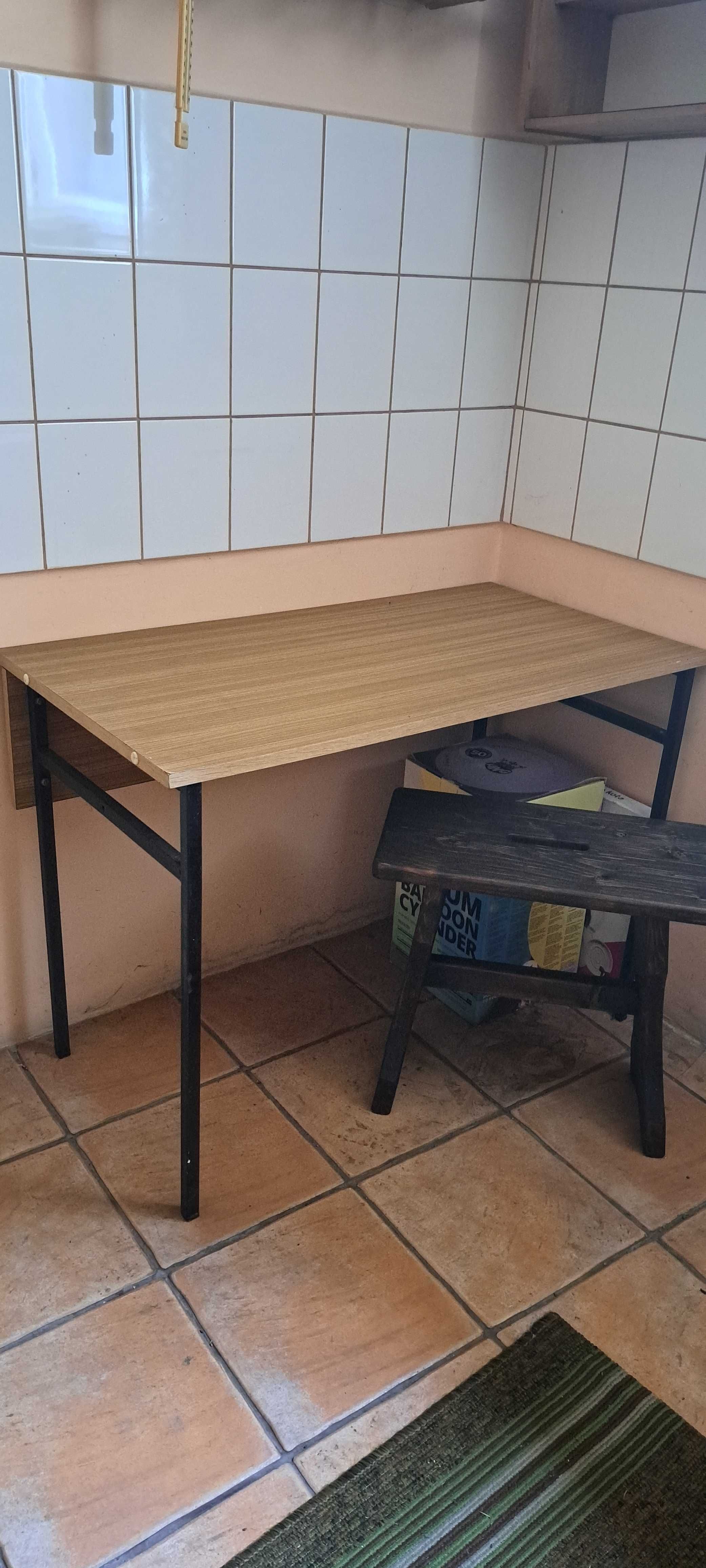 Stolik w dobrym stanie 98x52cm wysokość 70cm