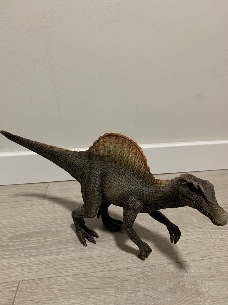 Conjunto de figuras de dinossauros