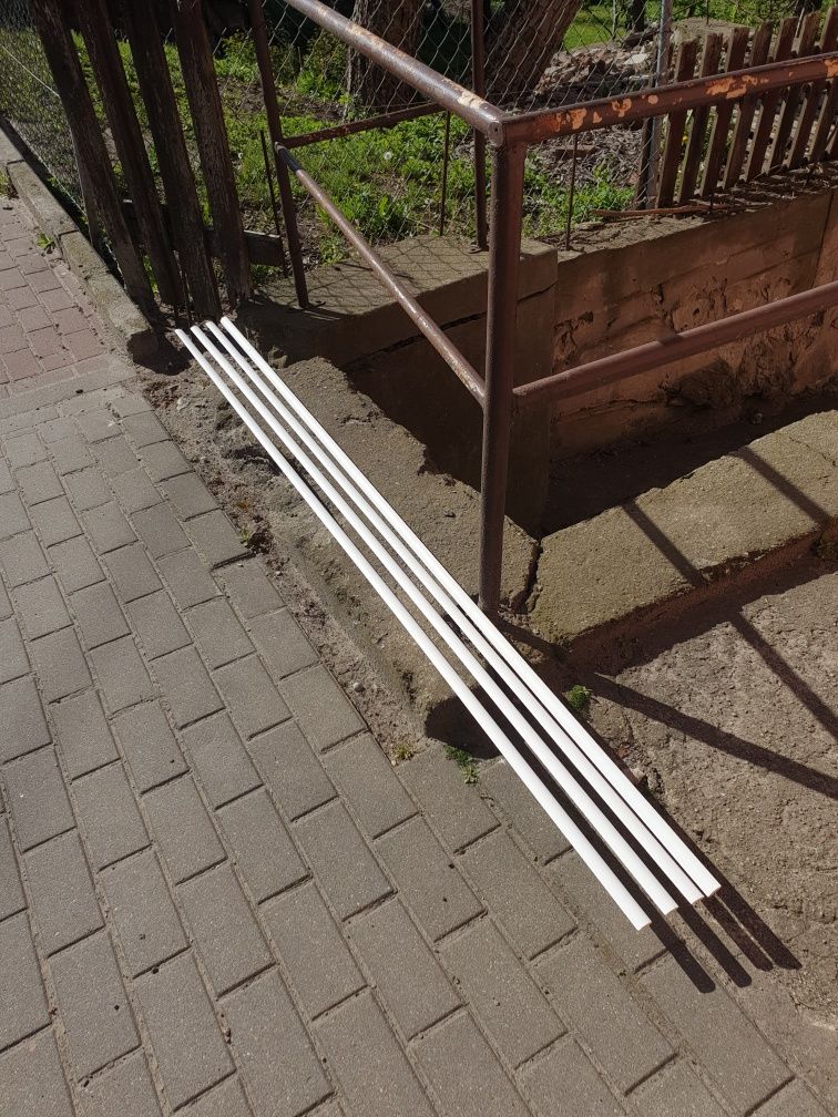 Listwy podłogowe sosnowe ćwierćwałek 18 mm na 18 mm 210 cm długości