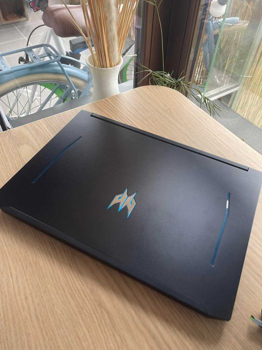 Laptop Acer Predator HELIOS 300 + Dedykowany Plecak