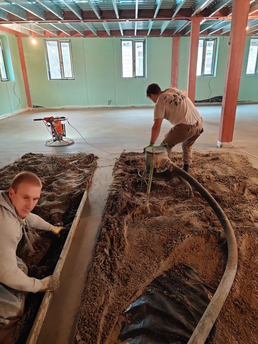 Стяжка пола Полусухая машинным способом