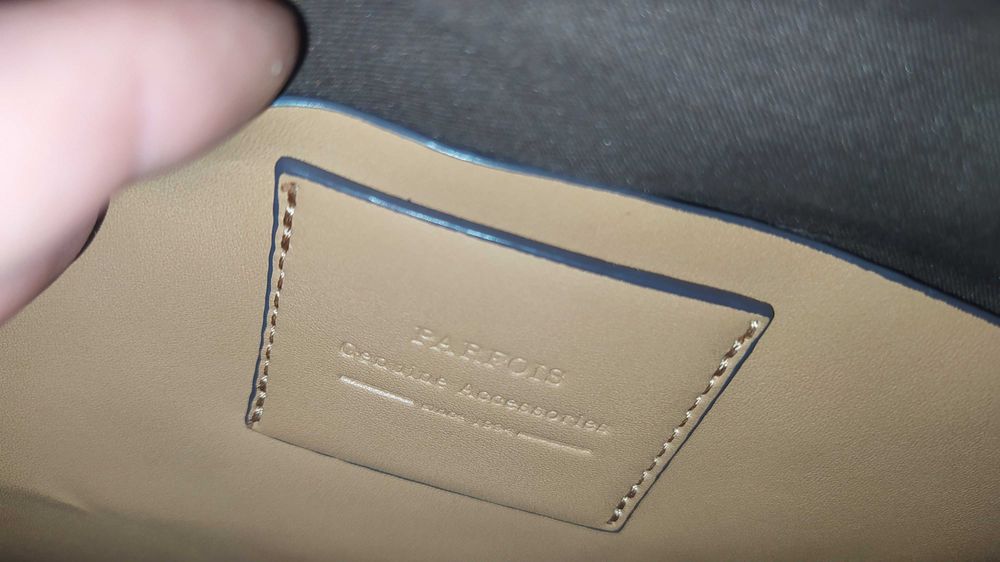 Каркасна бежева сумка Perfoice з довгою ручкою