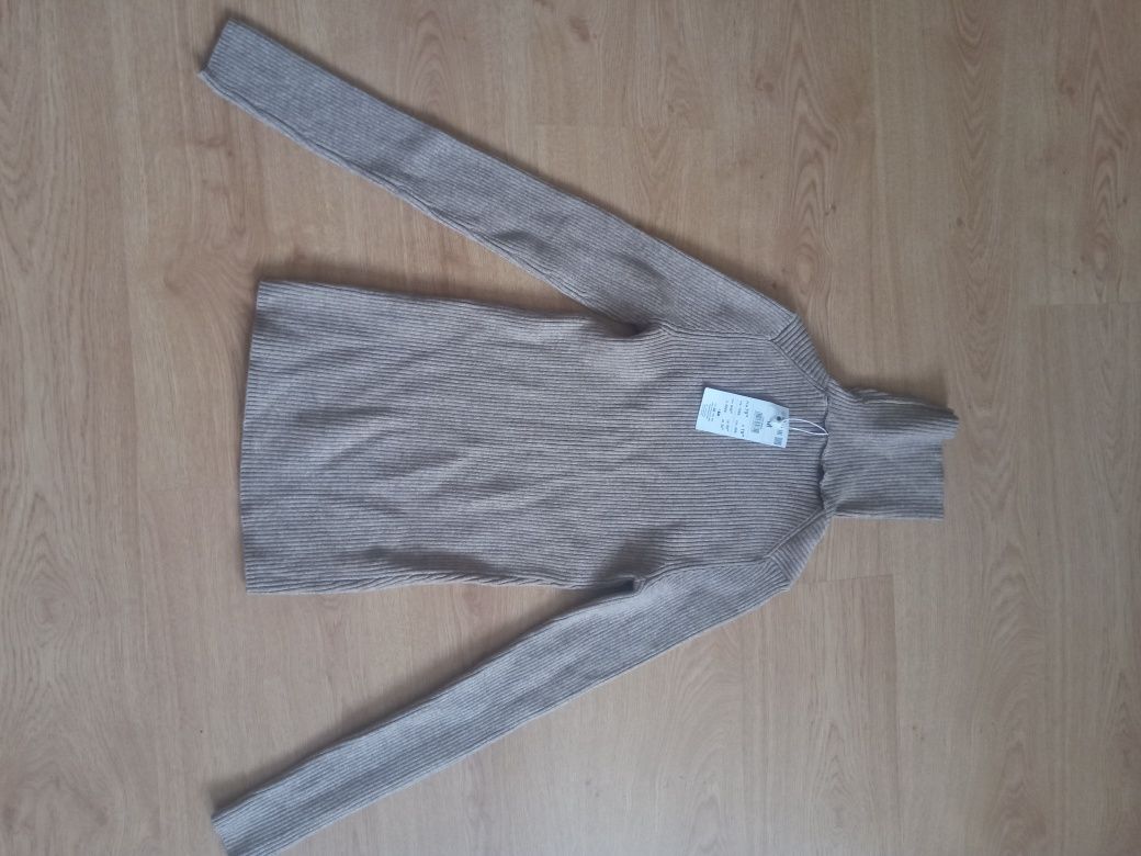 Sweter nowy Reserved rozmiar M uszkodzony
