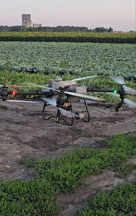 Мультикоптер Агродрон DJI Agras T50 Сільськогосподарський дрон DJI