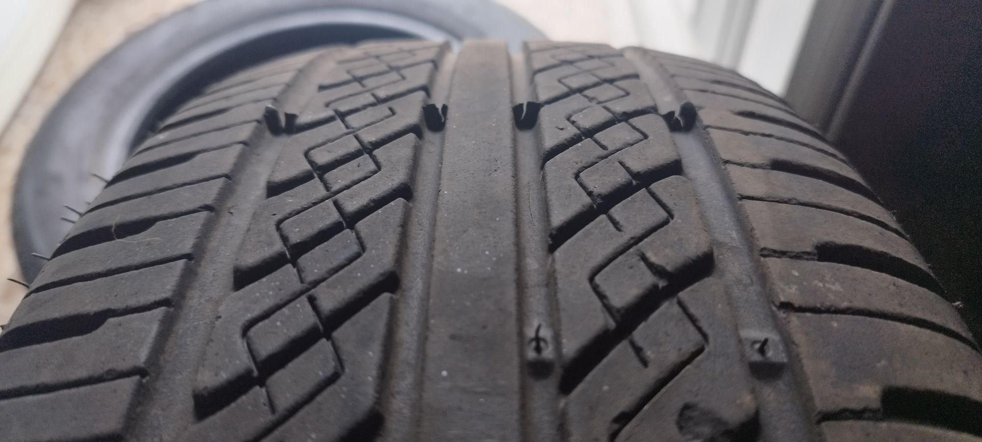 Pneus Achilles 195/60 r15