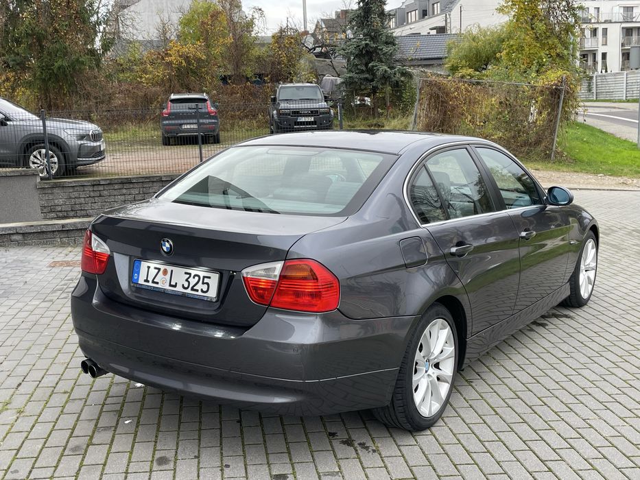 BMW E90 325i z Niemiec xenon alu skóry Automat