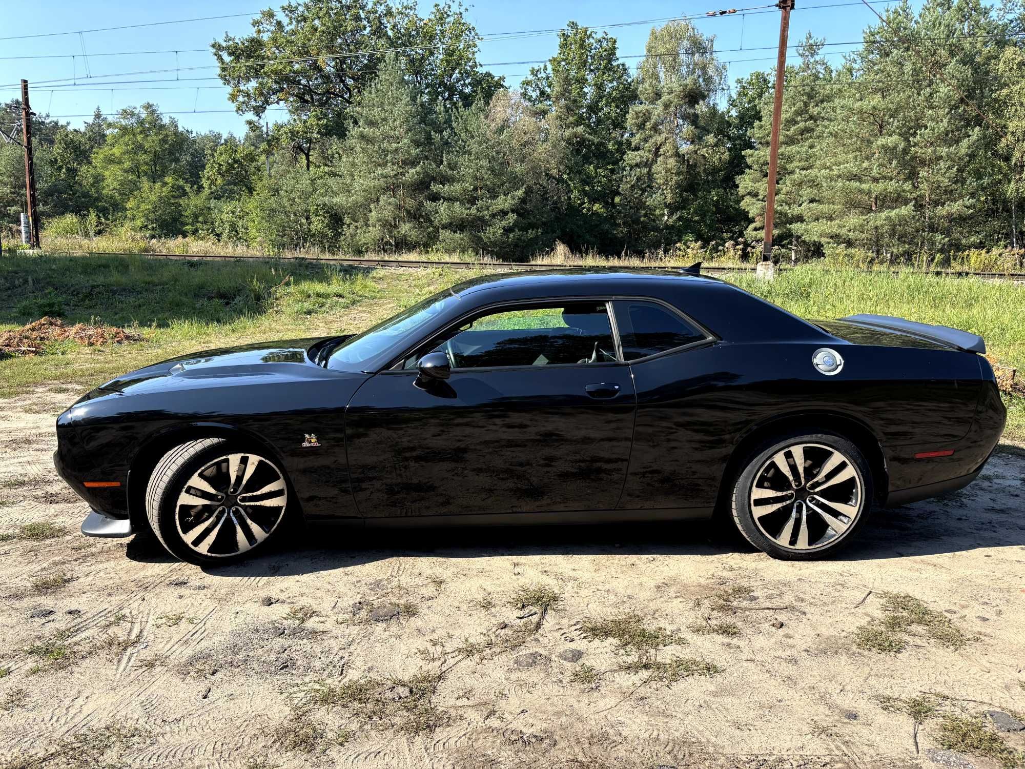 Dodge Challenger 392 R/T Scat Pack Super Bee - 2016