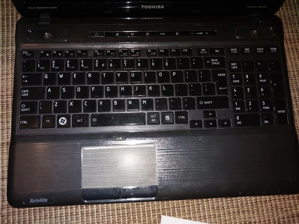 laptop TOSHIBA P755-10K/ i5/ ram 8 GB DDR3/ WIN 10+ zasilacz