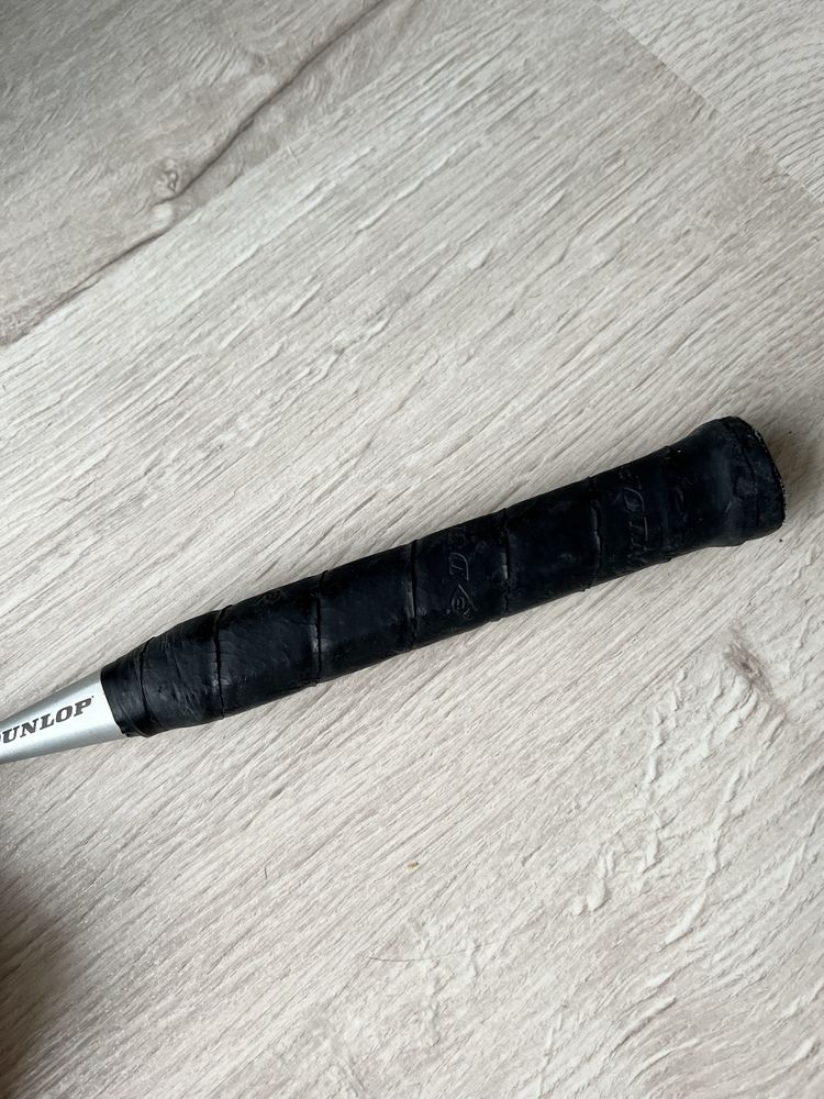 Raquete de badminton Dunlop ótimo estado