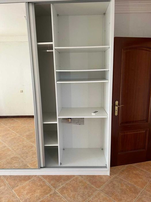 Roupeiro de Luxo (Usado 6 meses)