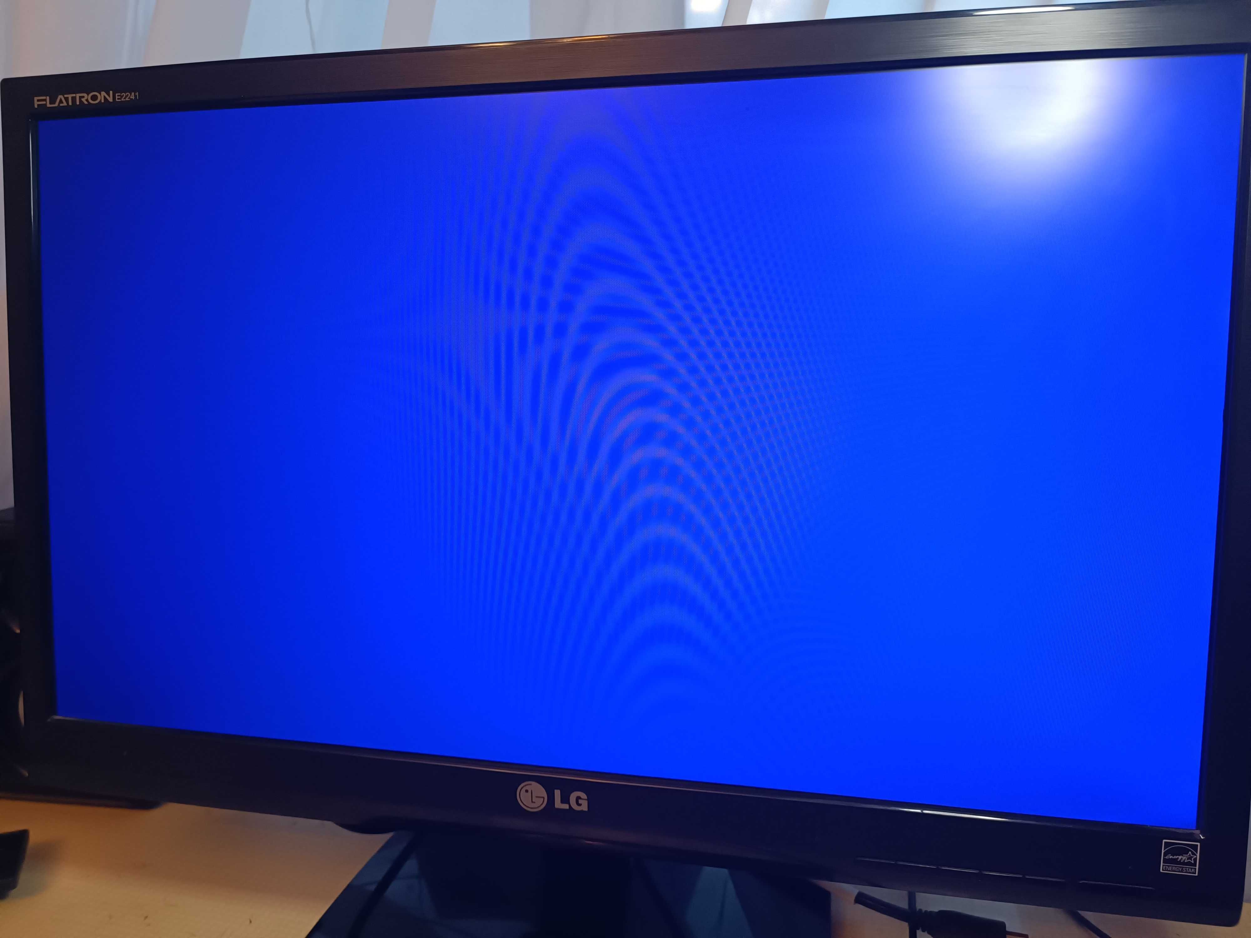 Монітор 22" LG E2241T-BN LED
