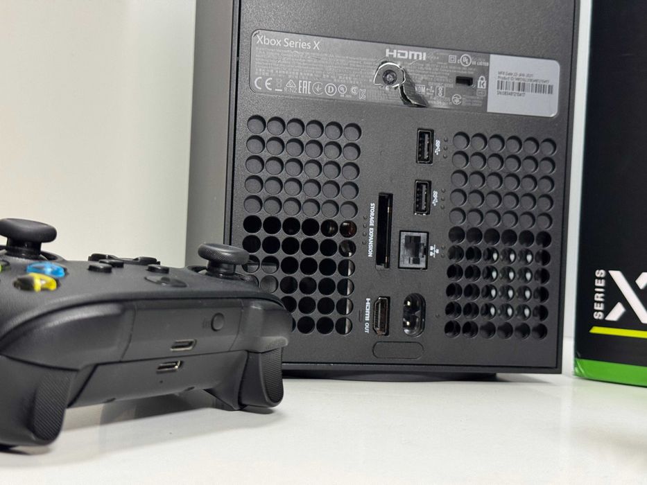 Konsola XBOX Series X 1TB z Padem Pudłem i Akumulatorami Gwarancja