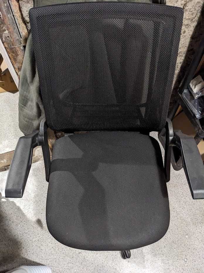 Krzesło biurowe obrotowe ASPERUP Jysk, siatka, zmontowane