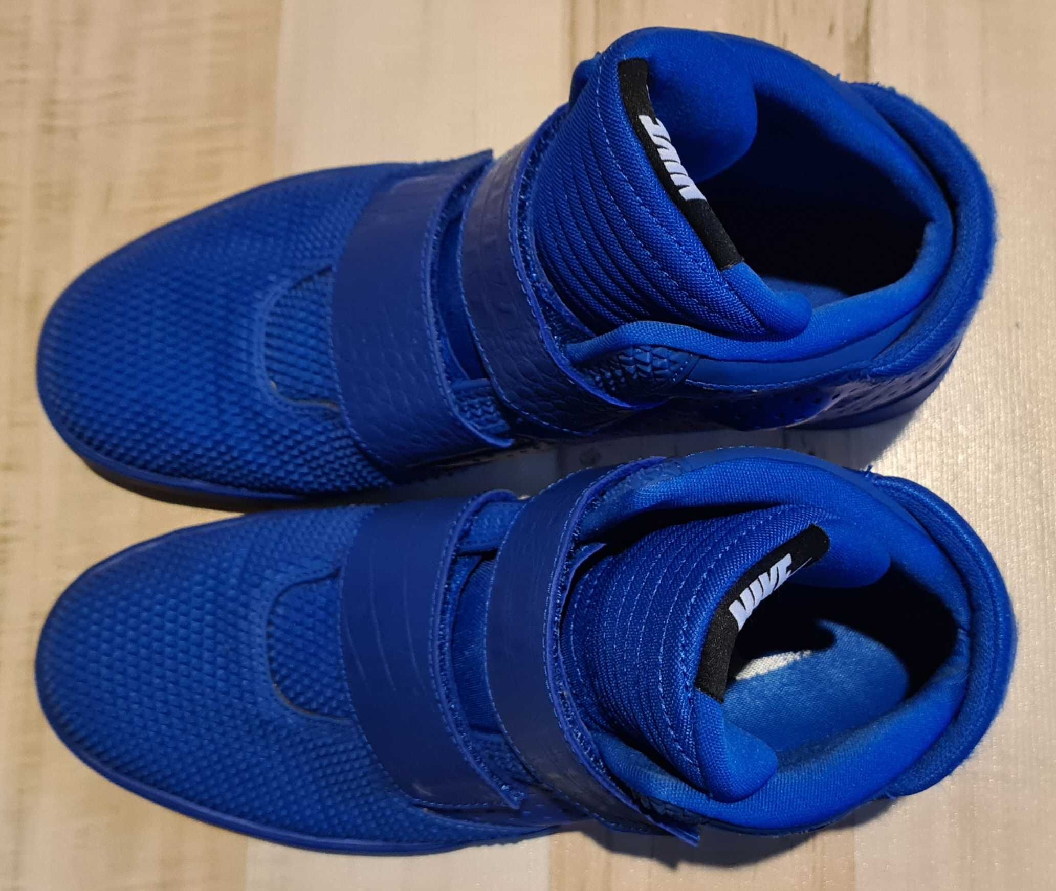 Buty Nike FLYSTEPPER 2K3. Rozmiar 44 / 10 US.