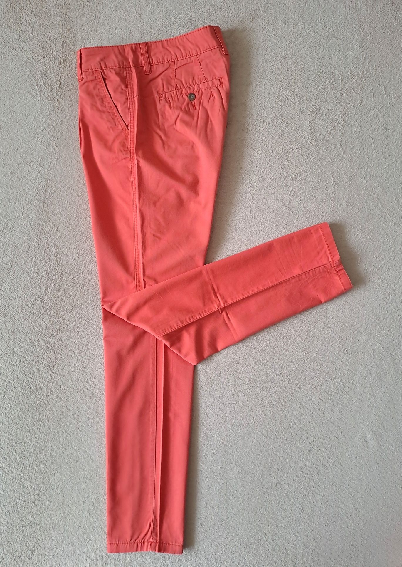 spodnie chino REVIEW roz. L styl klasyka moda komfort