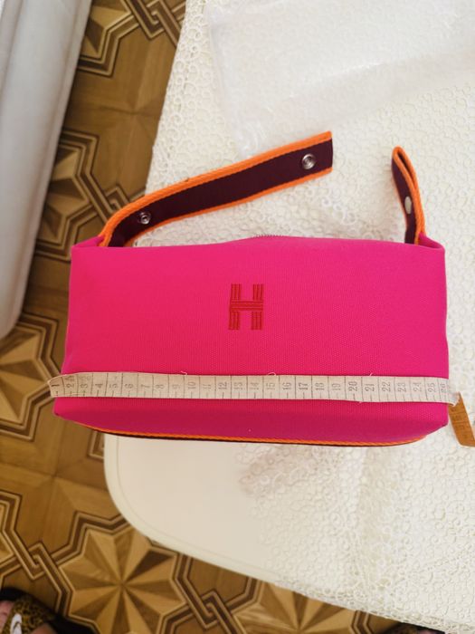 Продаю абсолютно новую сумочку- косметичку от Hermès