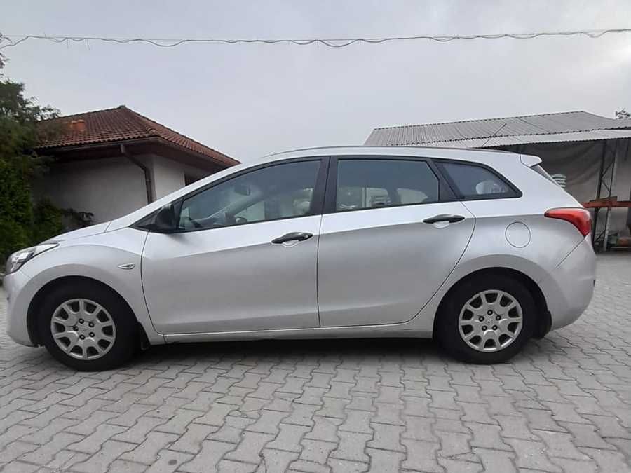 Hyundai i30 samochód osobowy przebieg 170474 km !!!