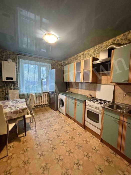 Продається 3 кімнатна квартира з автономним опаленням в р-ні вокзалу