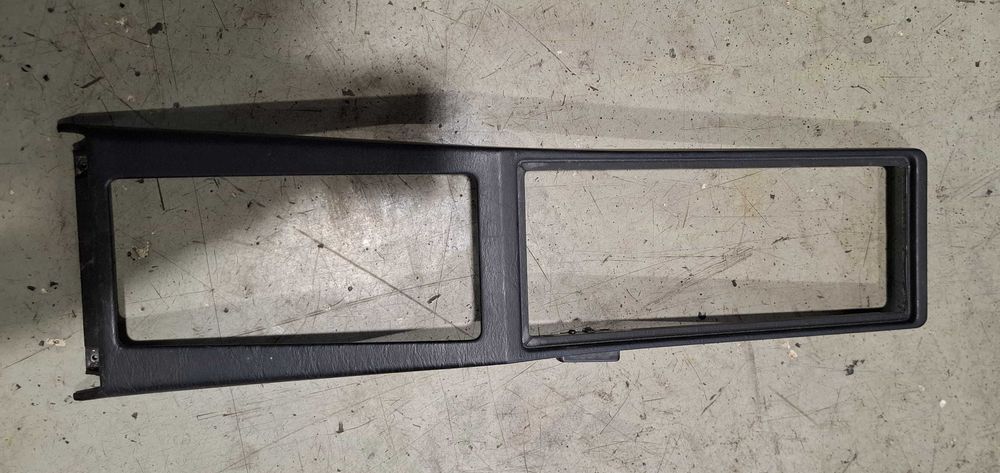 Ramka podłokietnika osłona z przyciskiem Mercedes SL R129