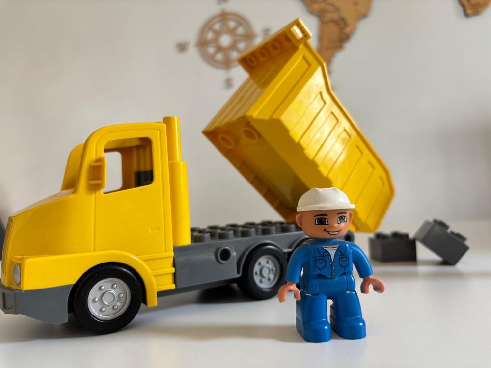 Lego duplo wywrotka plus dźwig