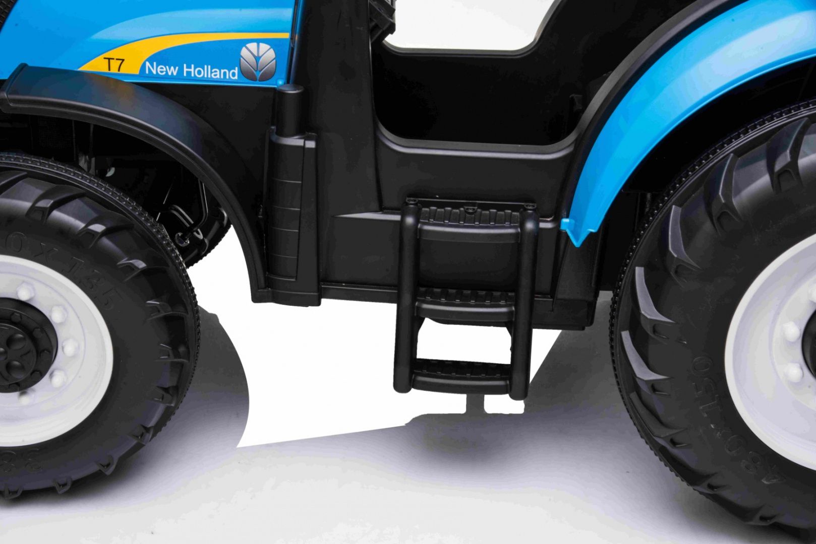 Traktor na akumulator NEW HOLLAND T7
