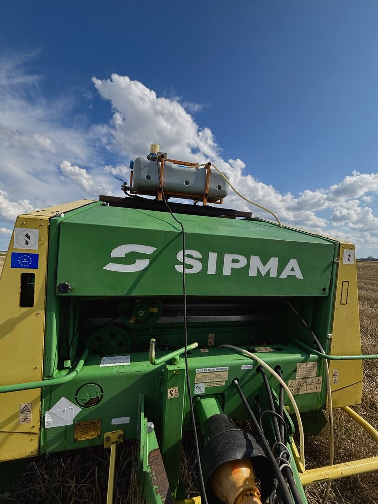 Prasa Sipma PS1221 Farma Plus z aplikatorem do zakiszacza