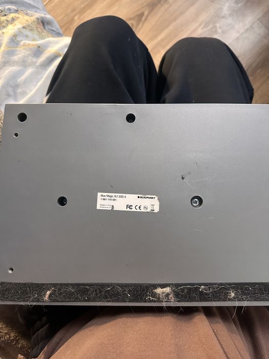 Продам сабвуфер Blaupunkt