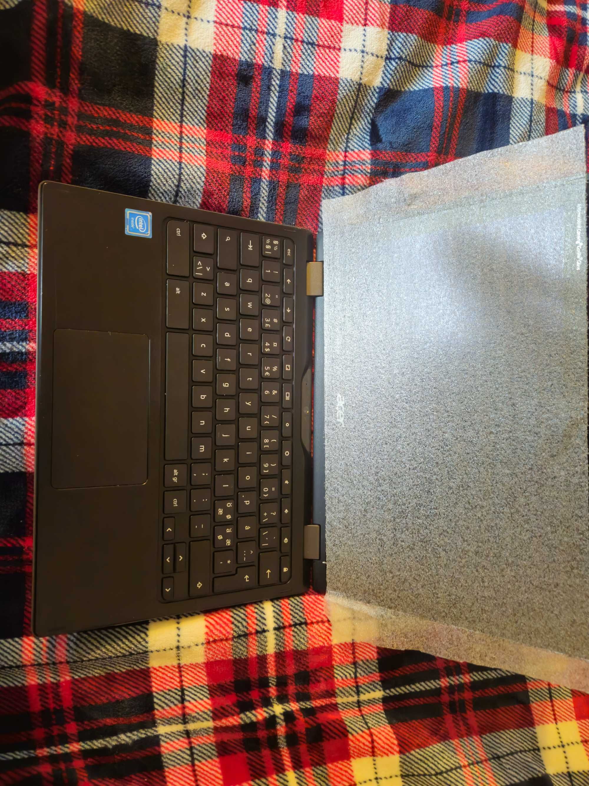 Acer Tableto-Laptop USB x2/MicroSD/C/słuchawki + Obrotowy ekran