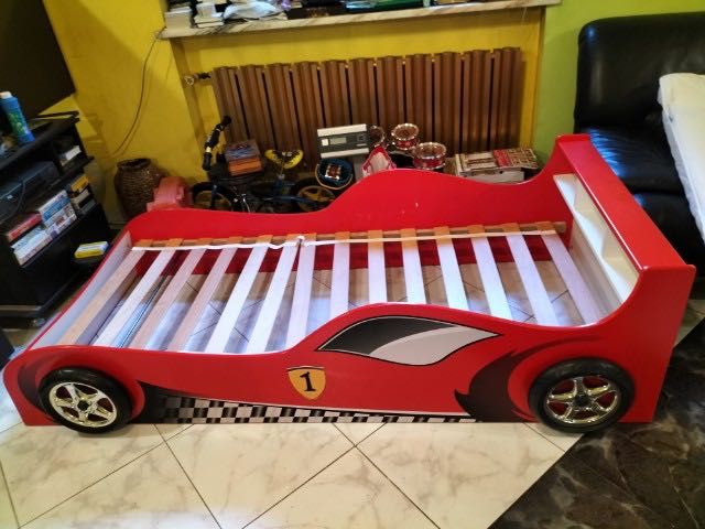 Łóżko chłopięce z materacem  90x200 Formuła 1
