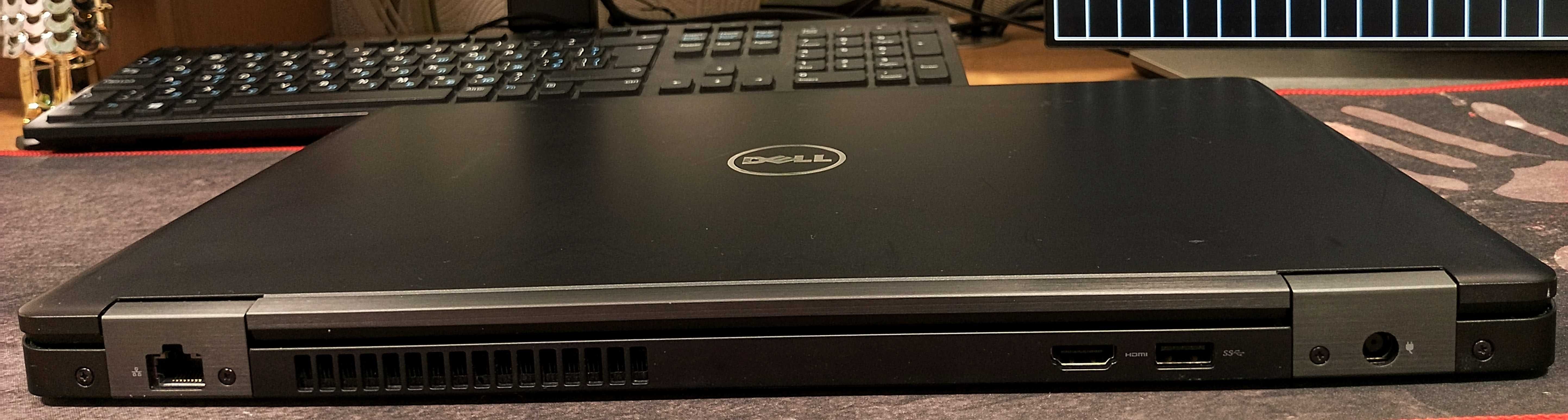 Ноутбук Dell Precision 3520 i7-7820HQ 16/256 NVMe 15.6 IPS FHD Nvidia