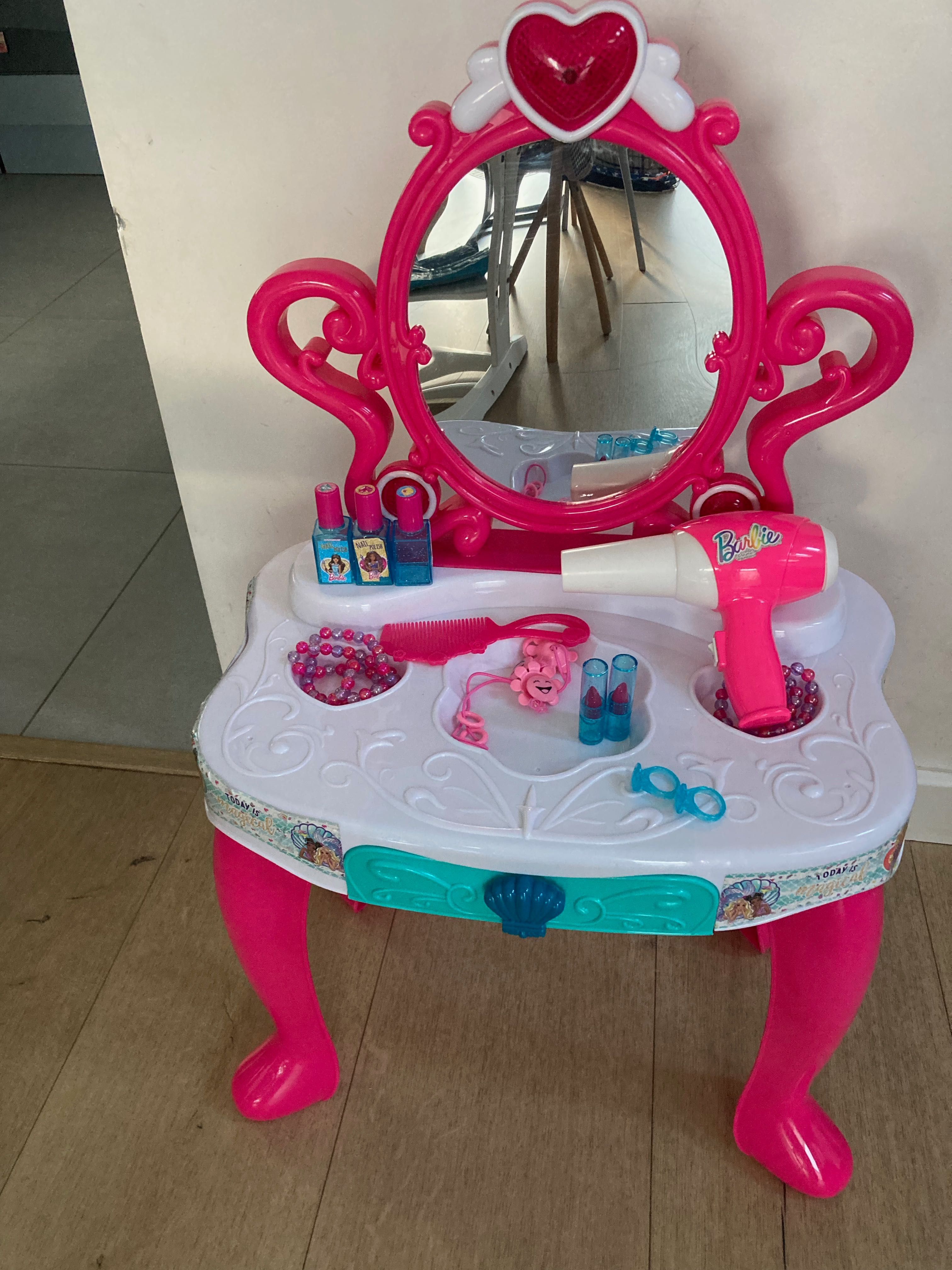 Barbie toaletka (dressing table) dreamtopia