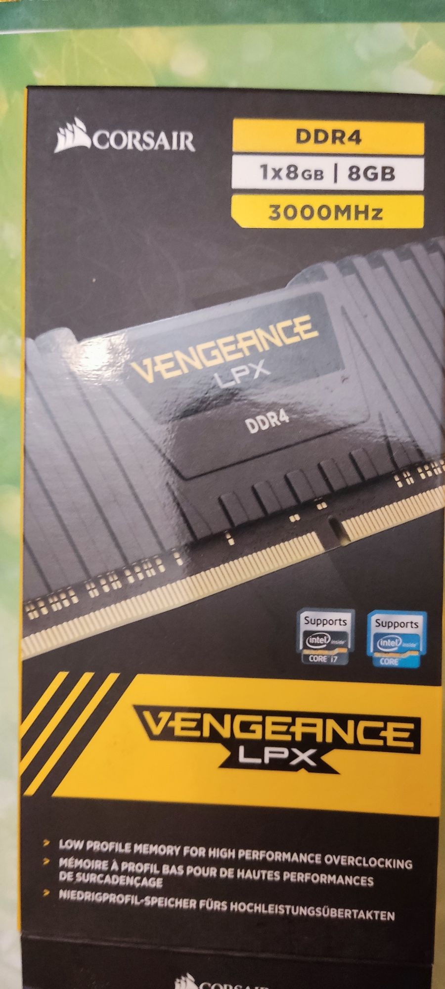 Планка памяти Corsair DDR4 8gb 3000 MHz