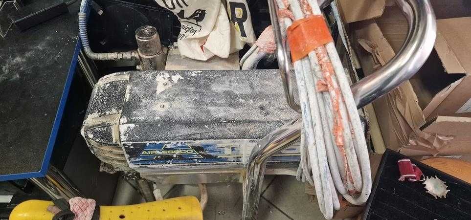 Profesjonalny Agregat Malarski Airlessco TS1500 – Moc i Precyzja