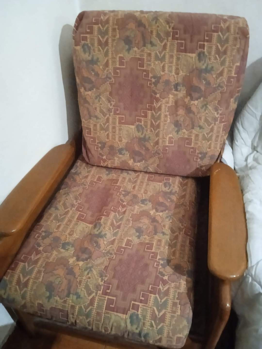 Moveis usados razoáveis